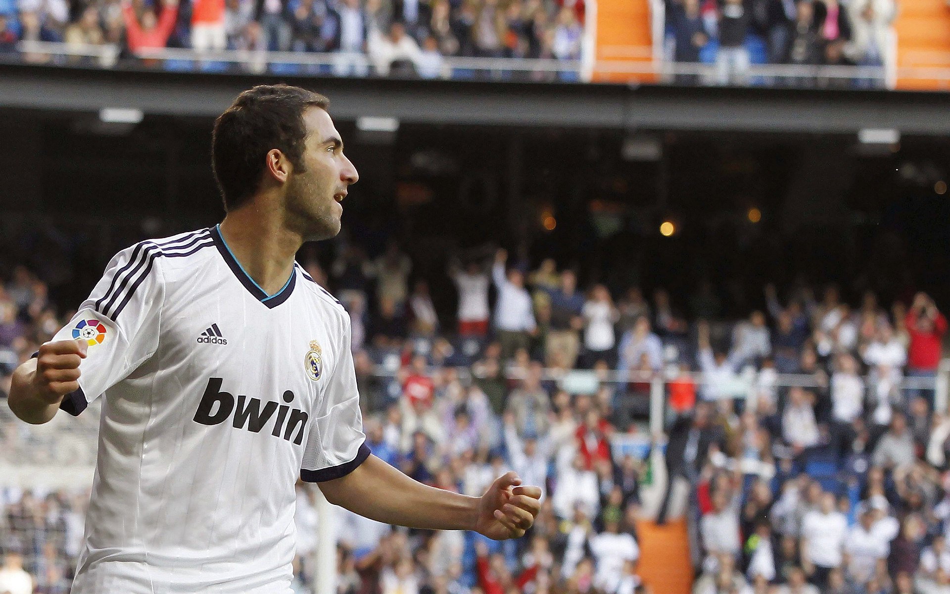 中国熊猫体育-智利完胜比利亚雷亚尔，一场跨越时空的西决生死战焦点战