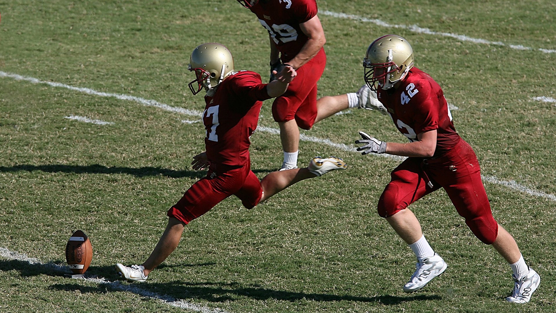 布克掌控之夜，美加墨世界杯赛场上的独舞者